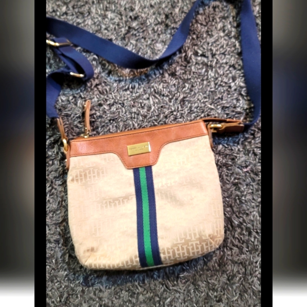 Vintage Tommy Hilfiger cross body